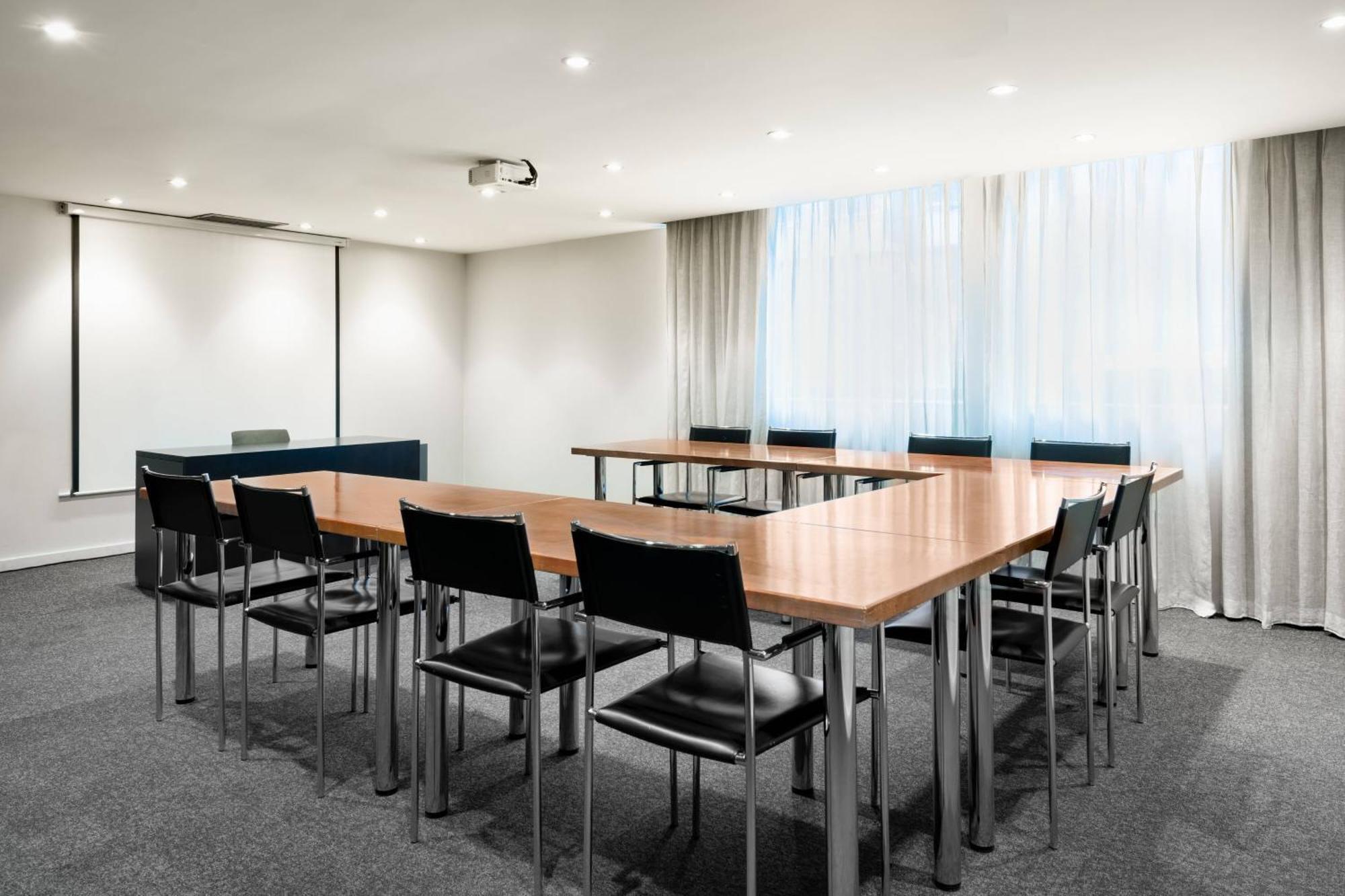 Ac Hotel Ponferrada By Marriott Buitenkant foto