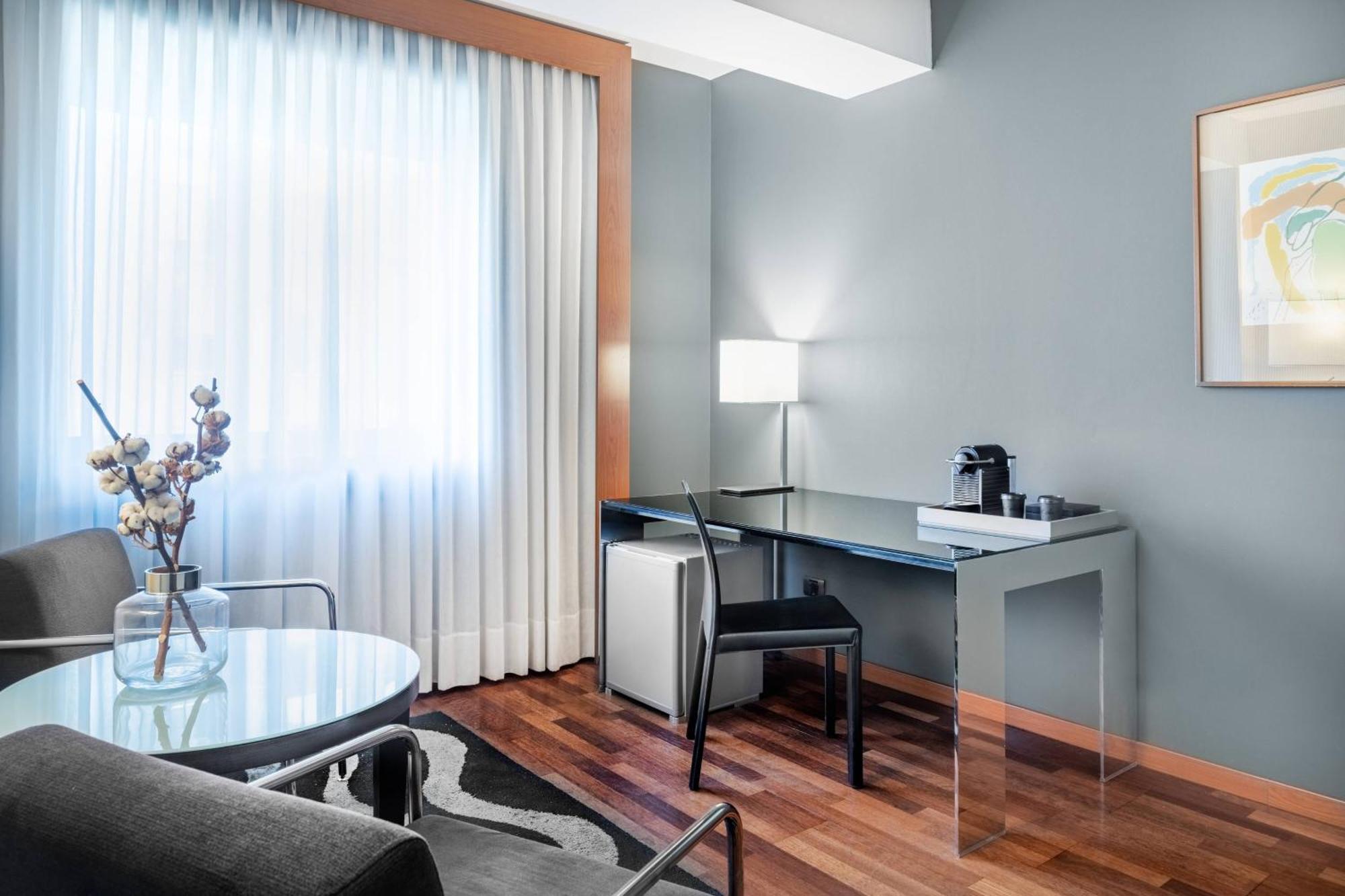 Ac Hotel Ponferrada By Marriott Buitenkant foto