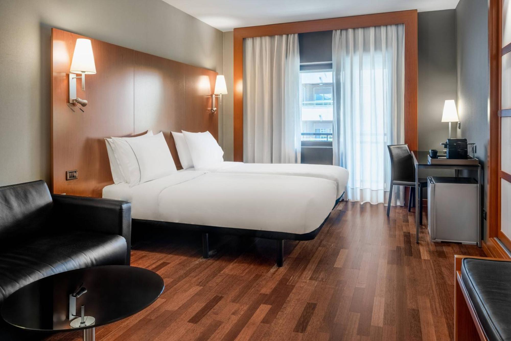 Ac Hotel Ponferrada By Marriott Buitenkant foto