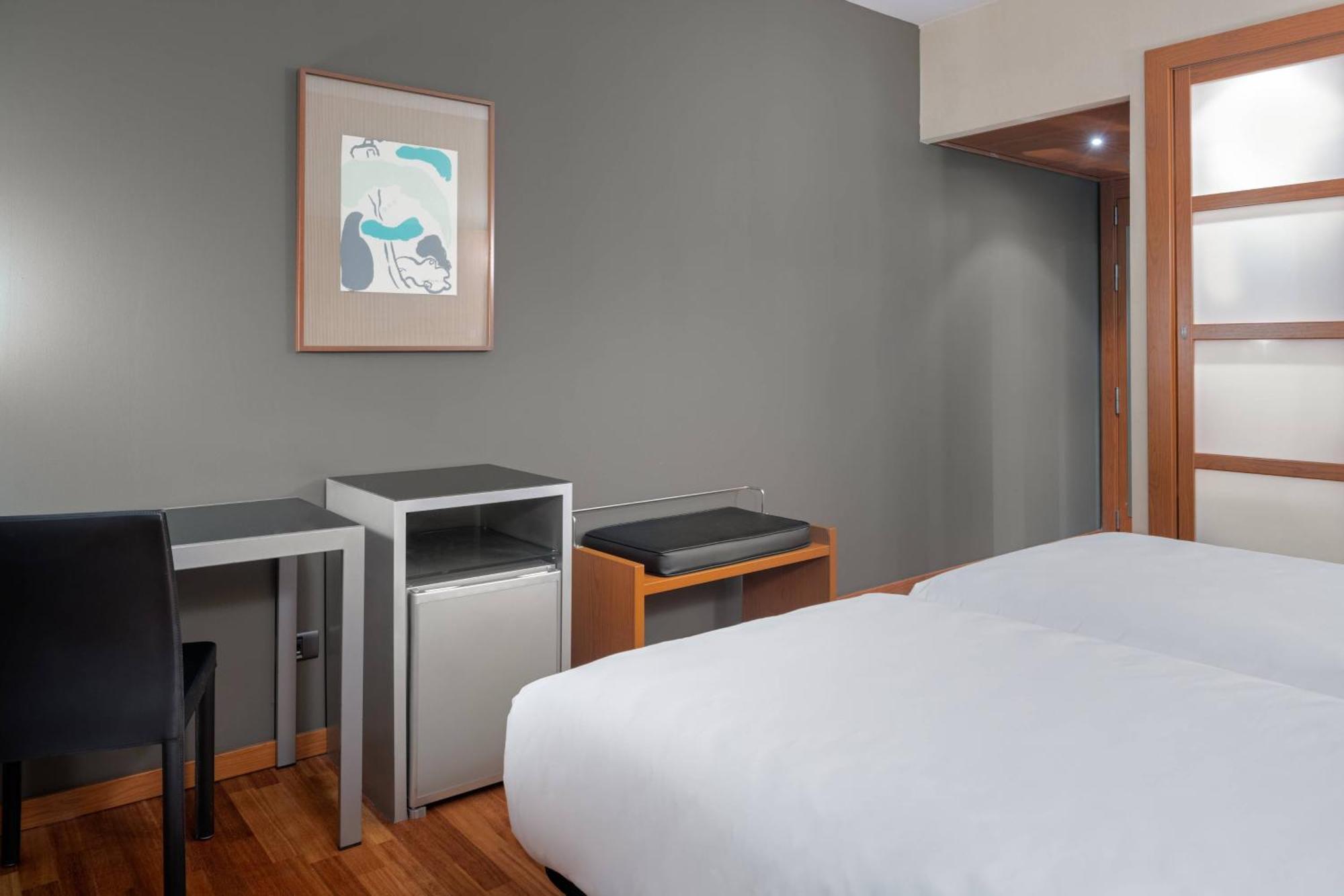Ac Hotel Ponferrada By Marriott Buitenkant foto