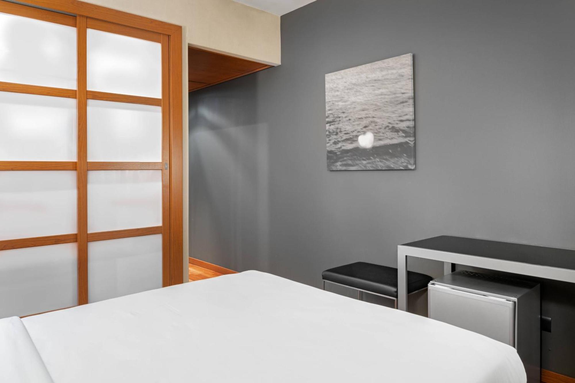 Ac Hotel Ponferrada By Marriott Buitenkant foto