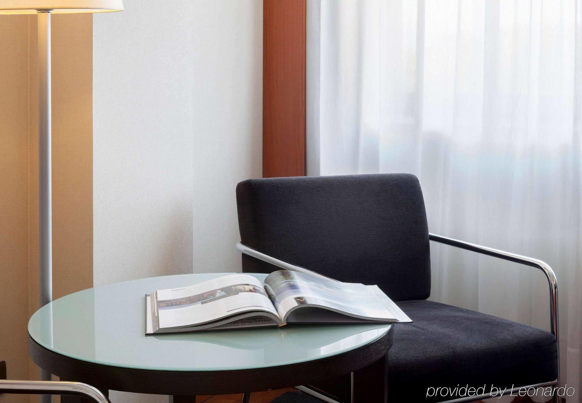 Ac Hotel Ponferrada By Marriott Buitenkant foto